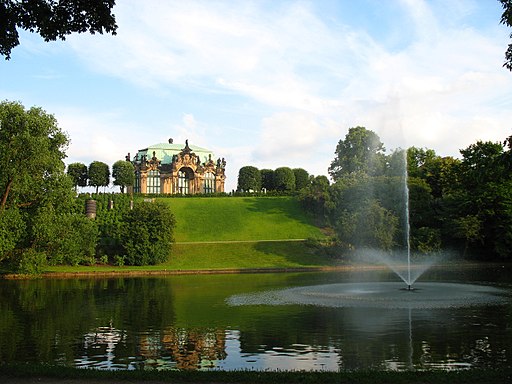 ツヴィンガー宮殿（Dresdner Zwinger） ドイツの古城 〜歴史の旅