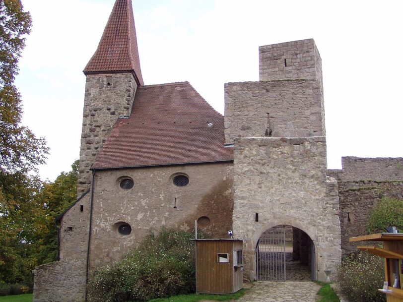 ロイヒテンベルク城（Burg Leuchtenberg）